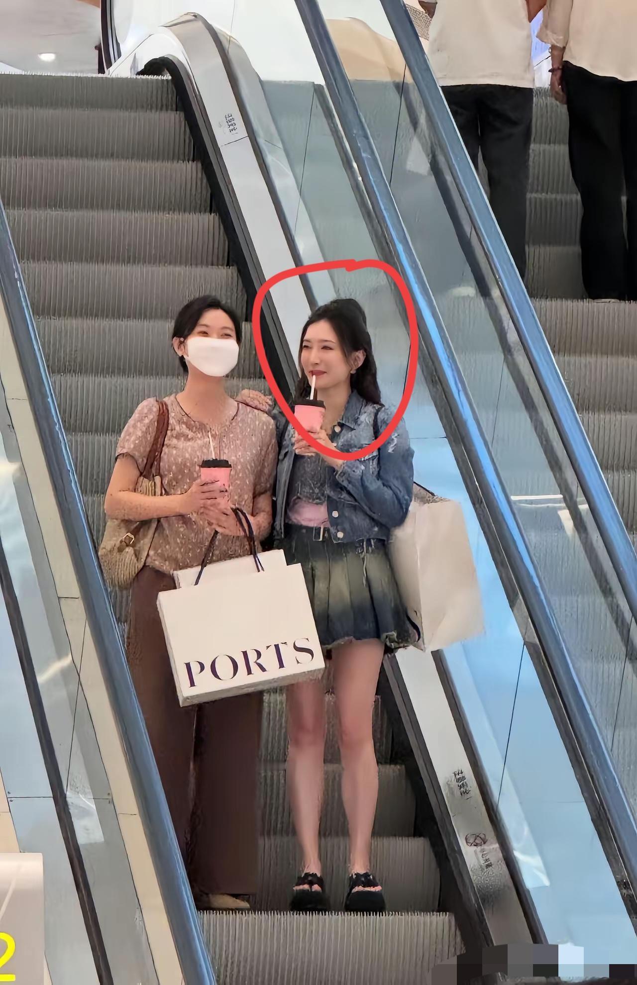 好面熟的明星，就是想不起来名字了