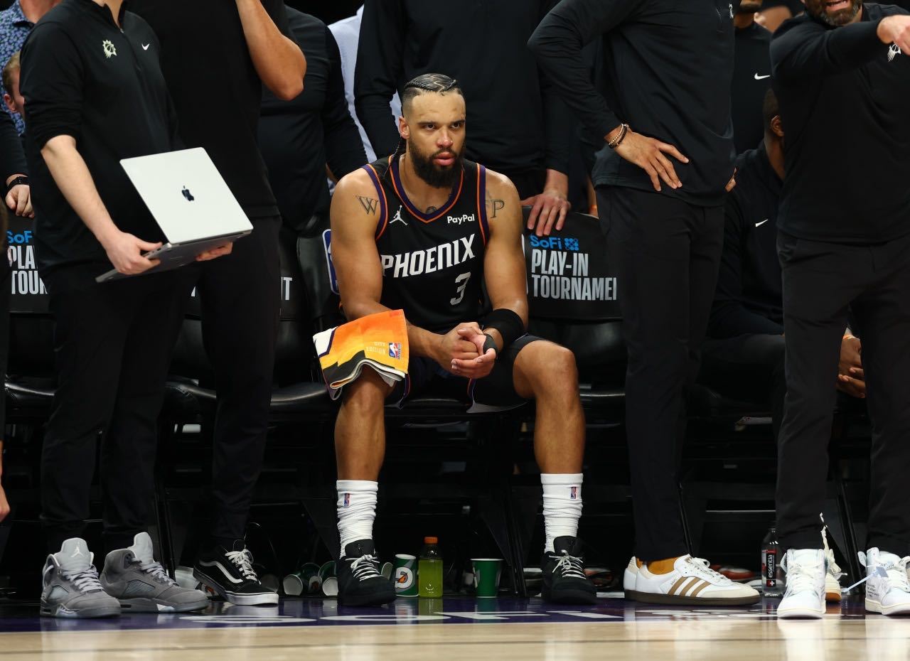 NBA续约狄龙菲尼克斯太阳据Shams报道，狄龙·布鲁克斯与太阳达成提前续约，3