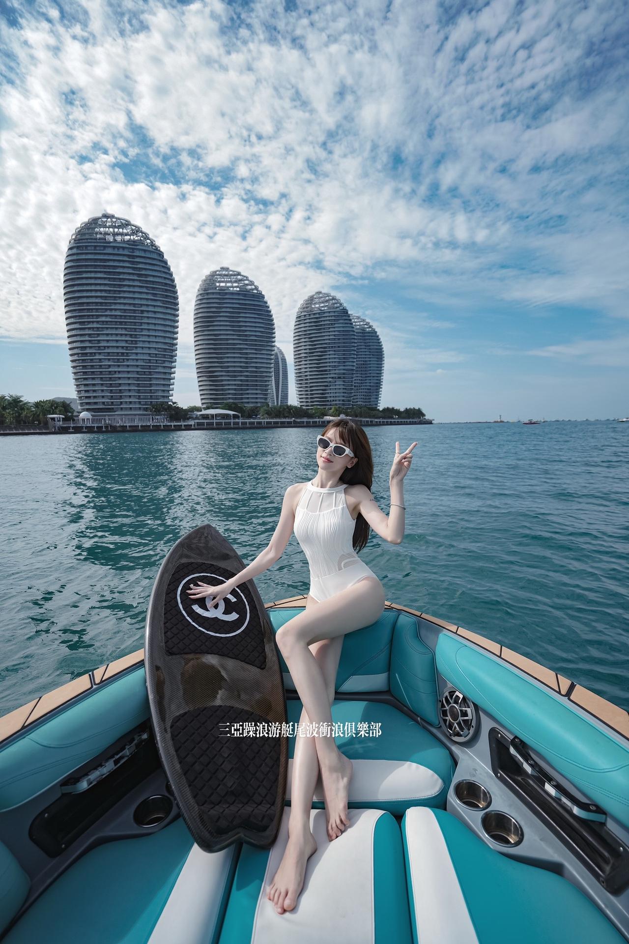 好久没更新我们家客片了！老粉丝们都知道全网的尾波冲浪打卡照是谁拍火滴！好玩！出片