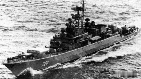 “战区”刊文回顾1975年11月苏联海军“警戒”号护卫舰（图一、二）哗变事件，并