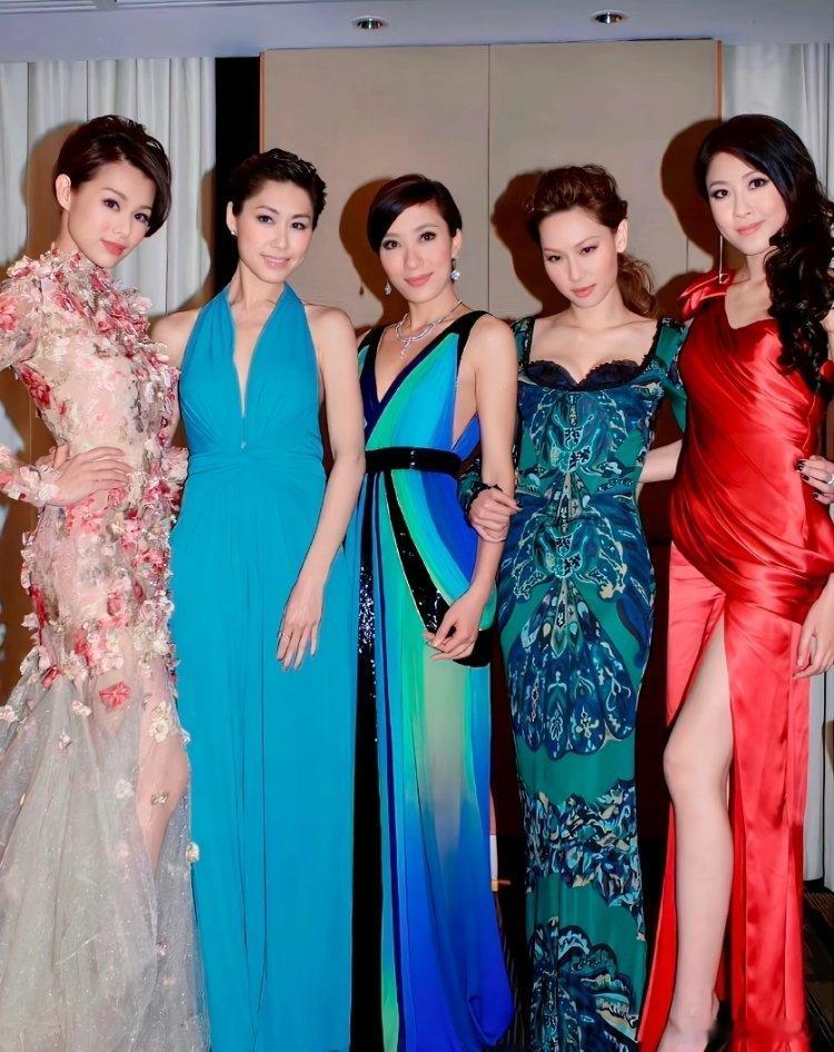 她们五人的合照 象征着tvb最辉煌的年代了吧 