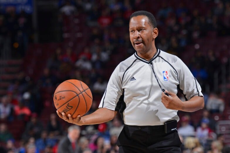 NBA官方赛前公布总决赛第七场的裁判：主裁：James Caper（吹罚西决G1