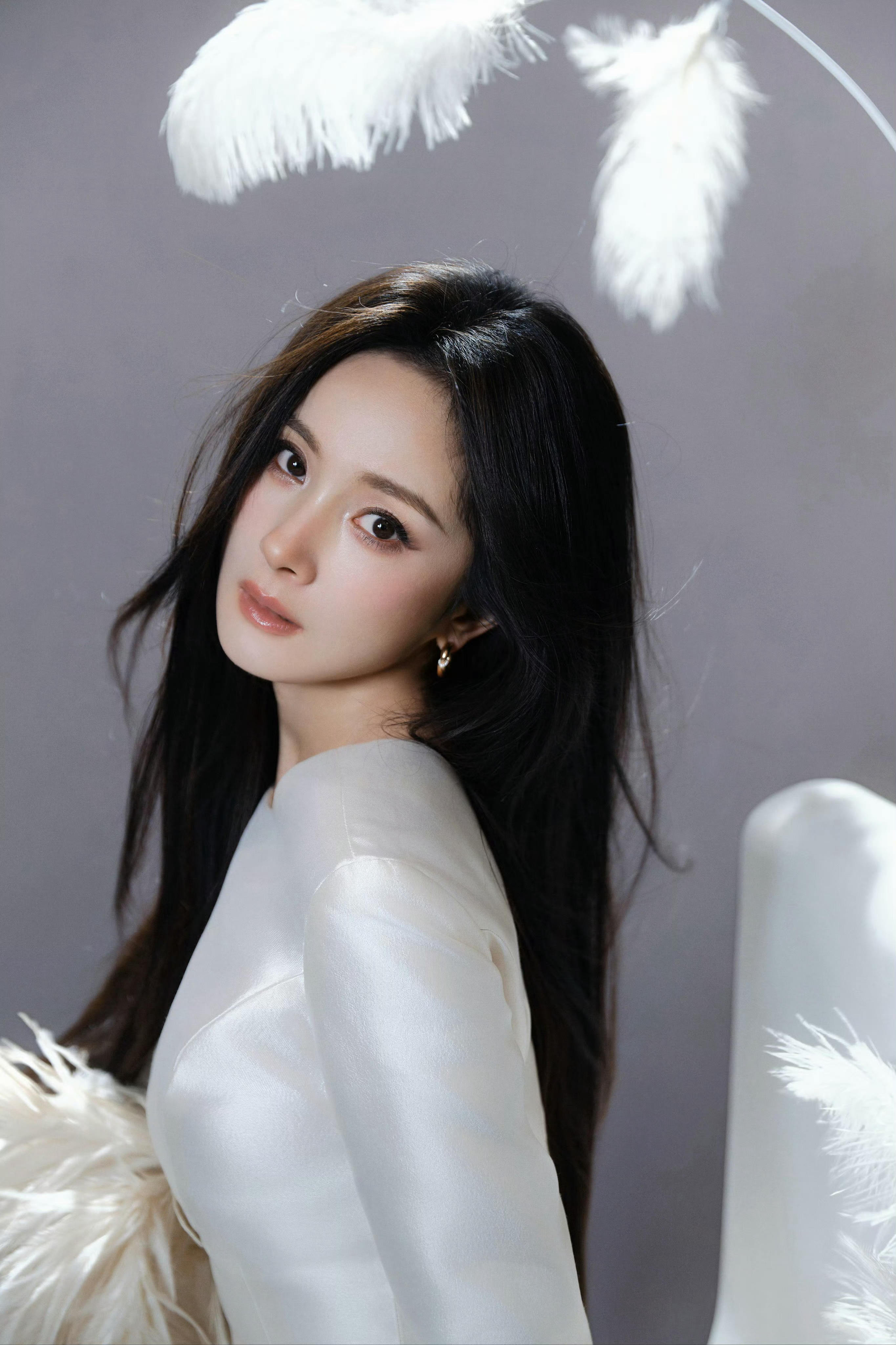杨幂 🦊阳光信用｜每日一善 善良就是一股股流动的清泉，给万物带去生的希望和光明