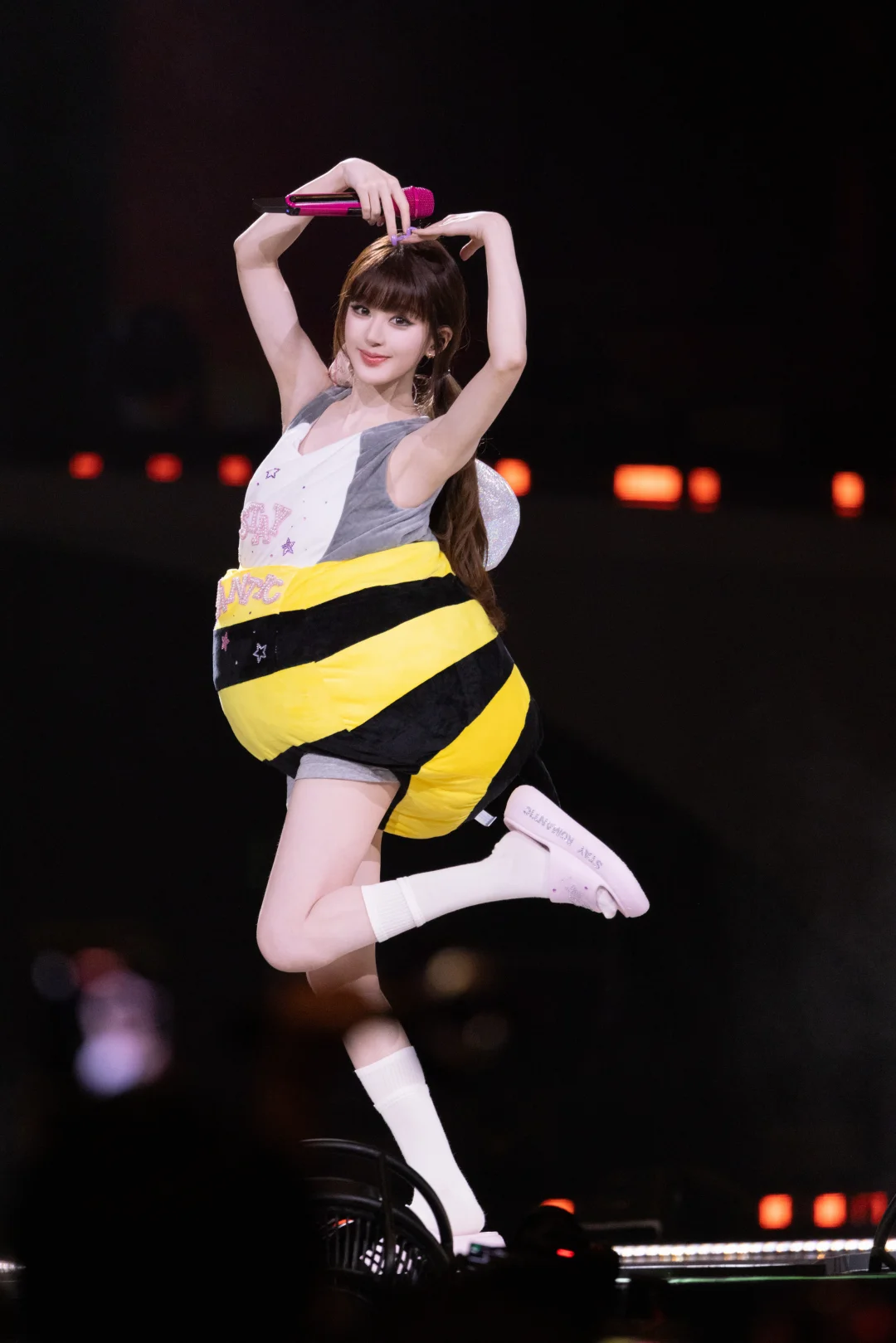 🐝被这只小蜜蜂甜到了！