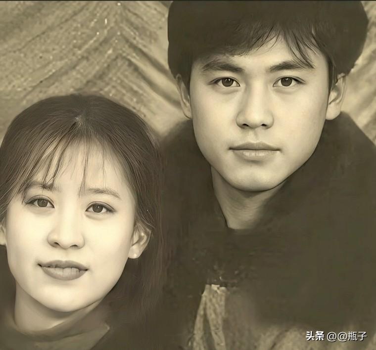 图一中的男孩，因为和心爱的女同学谈恋爱，遭到女孩的母亲反对，最后不幸被杀害。
案