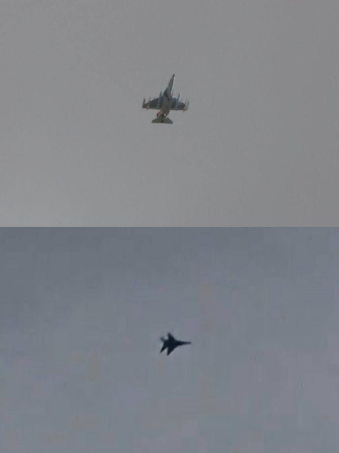 科威特上空，一架美军F-15E双座战机中弹起火，两名飞行员弹射跳伞，残骸坠地。与