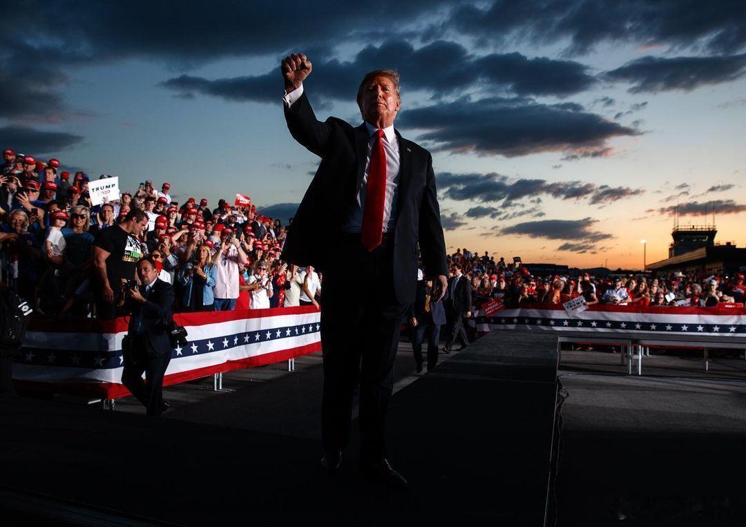 特朗普说，如果当年越南战争和伊拉克战争由他领导，美国5个月就能胜利。 