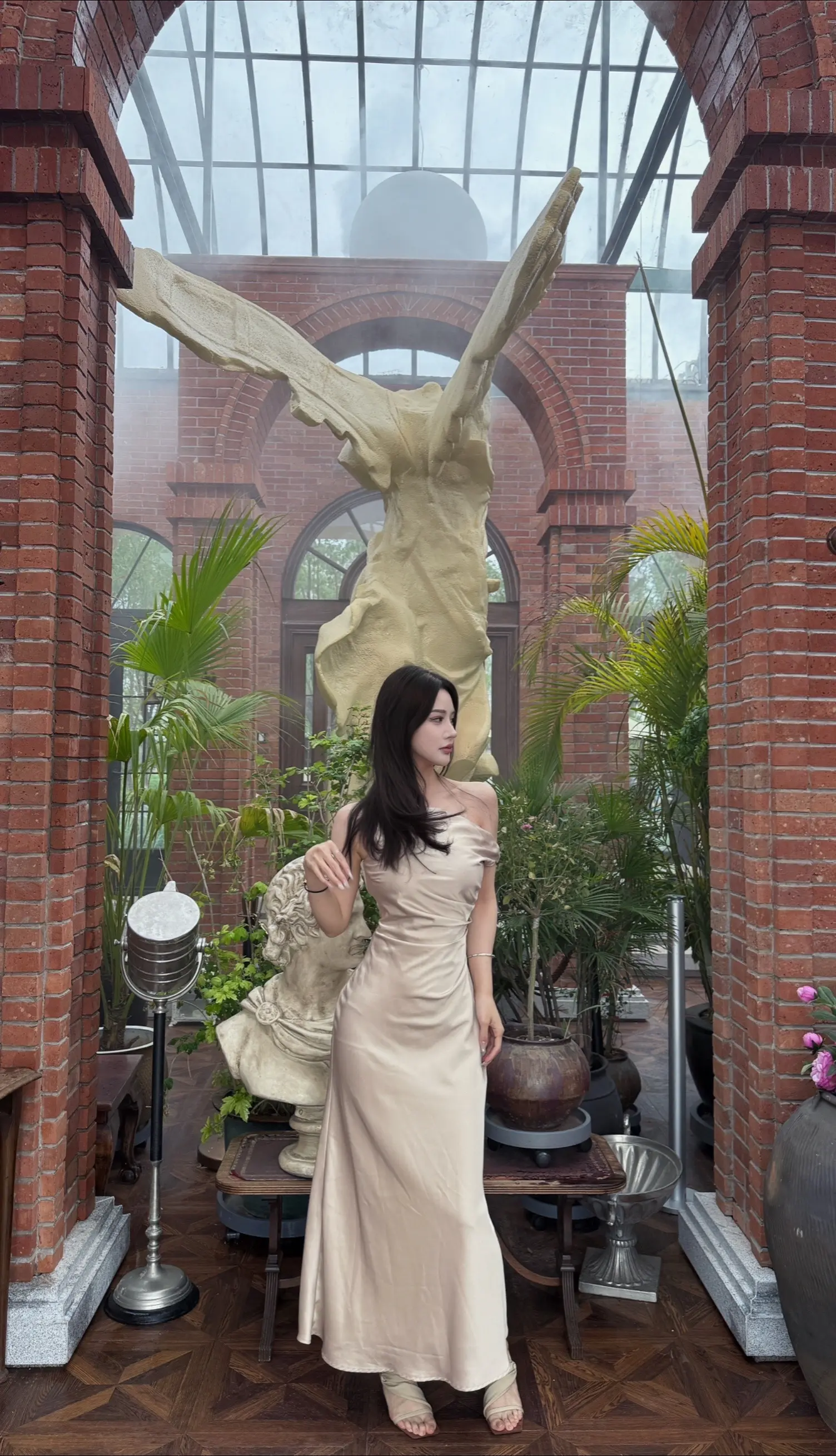 没有永恒的梅雨季只有久违的艳阳天