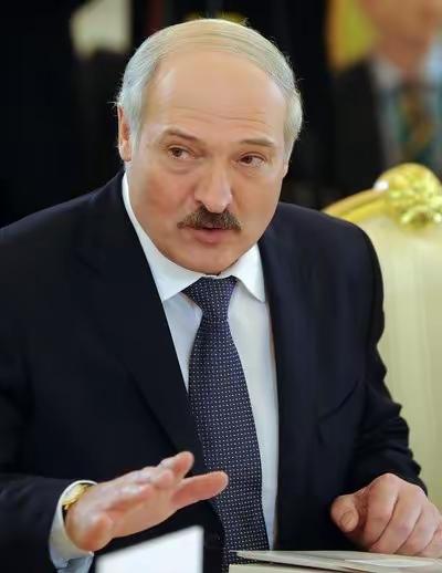 白俄罗斯总统一句话，撕开了中国最可怕的底牌！

卢卡申科说：“中国让西方睡不着觉