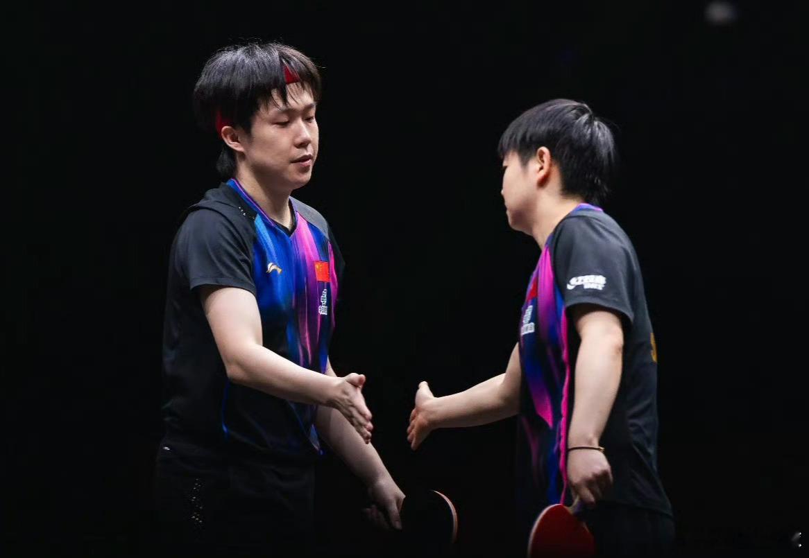 昨天孙颖莎伤退，今天王楚钦也伤退了！