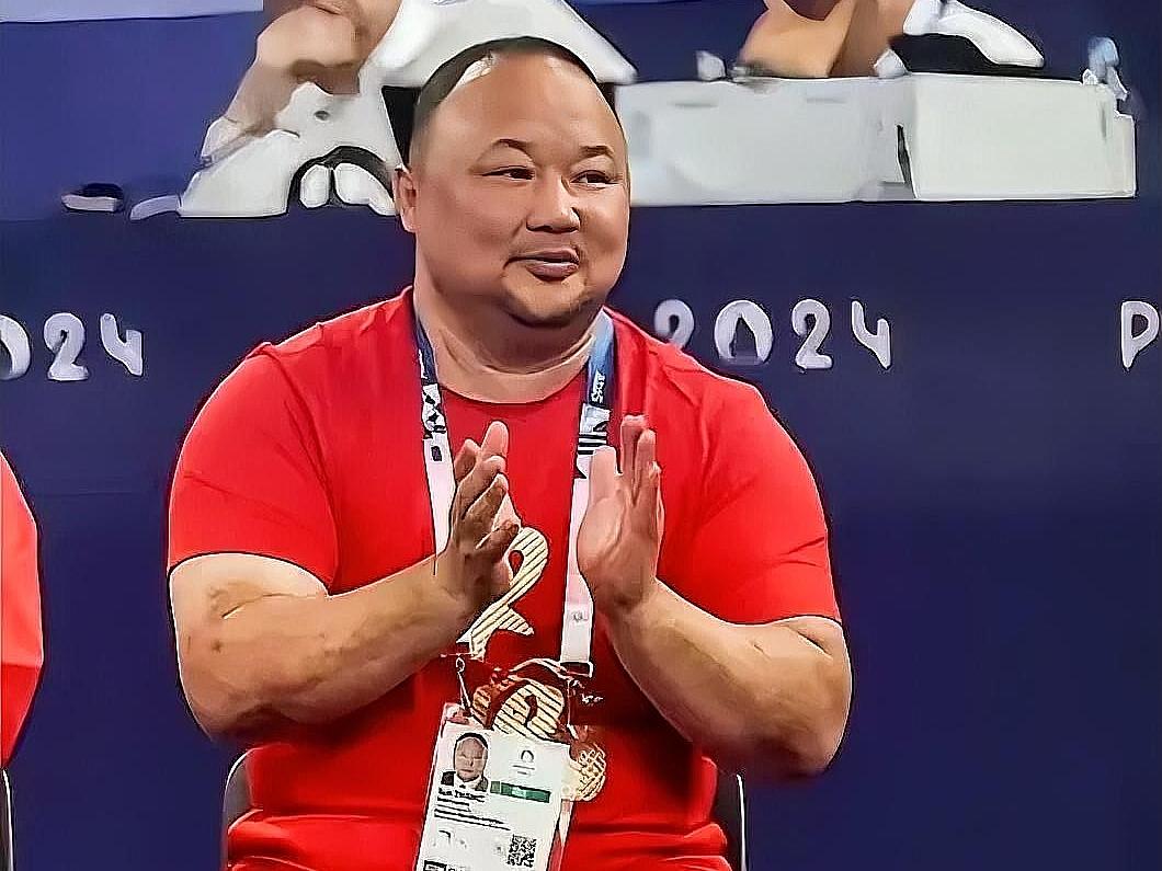 羽协掌门人张军被查给正在征战汤尤杯的国羽蒙上了一层阴影，没有头儿率队，国羽如同群