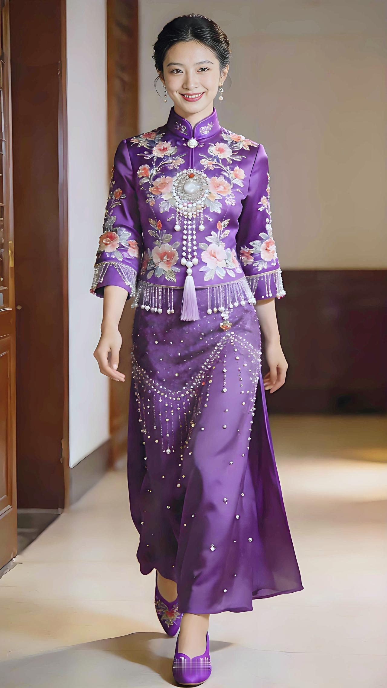 中国古典美女应该长什么样子?精美高清壁纸在哪里找 有没有适合当壁纸的图片 
紫衣