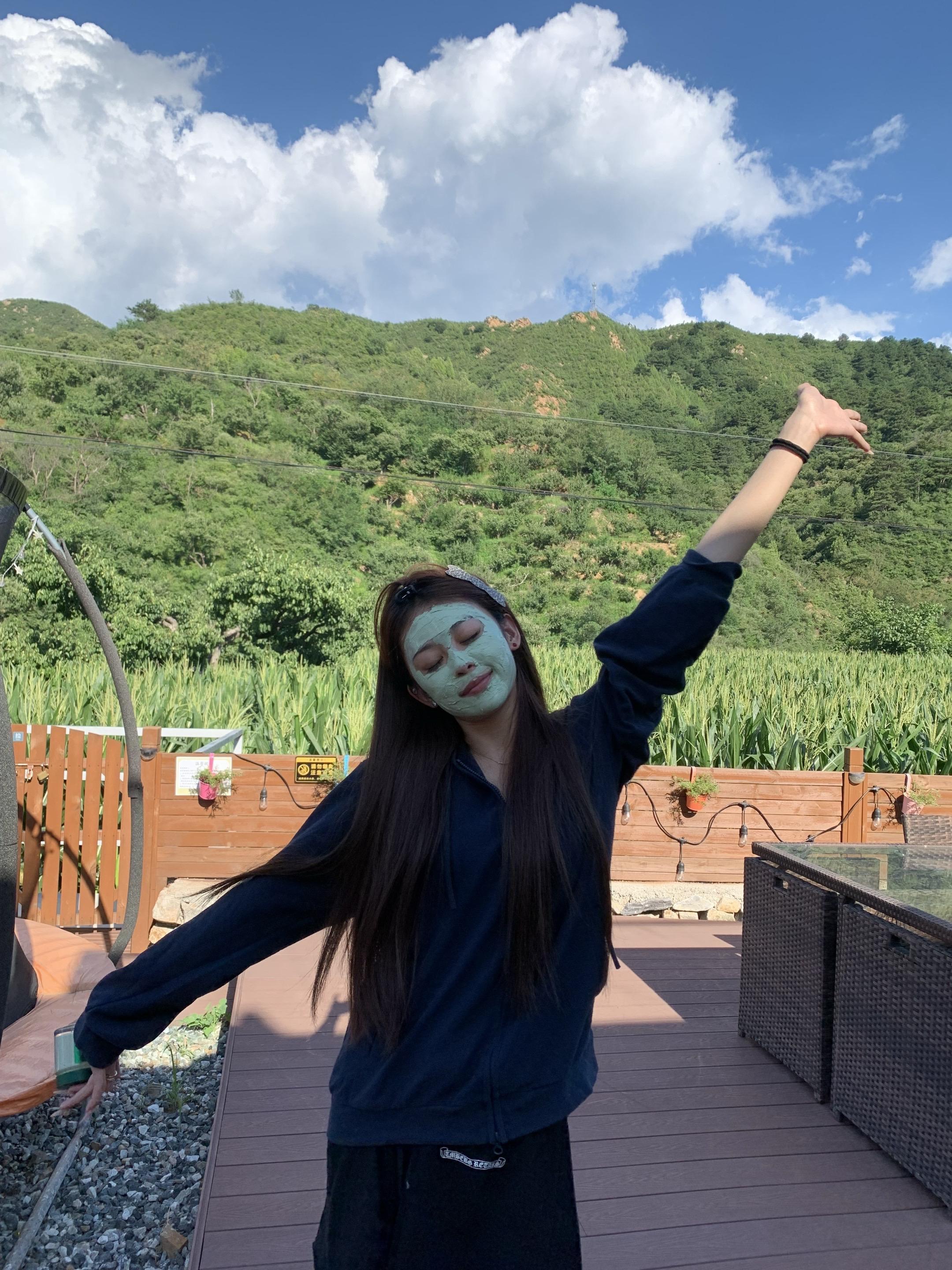 四年了 至今没有可以代替你