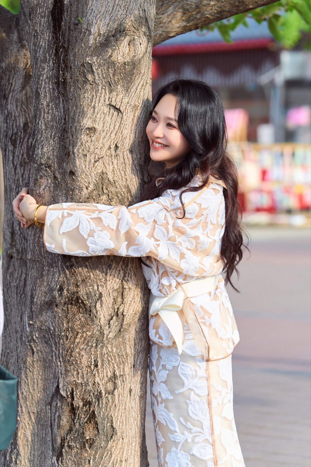 金莎喜欢孙丞潇叫她笨女人 别人谈恋爱都是花式告白，金莎偏偏喜欢这种带着调侃的称呼
