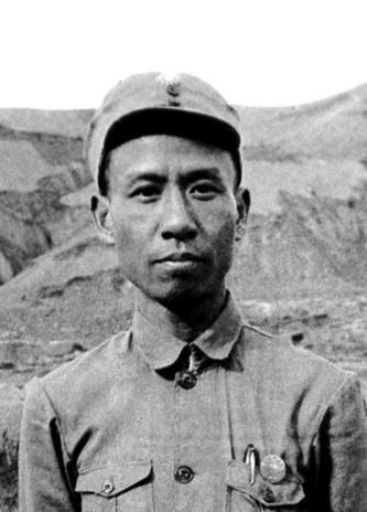刘少奇为何回延安三月即跻身中央核心领导层？

刘少奇1898年出生在湖南宁乡一个