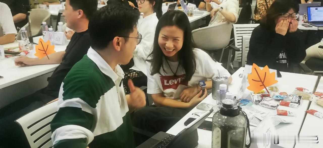 约定周一就要报到候选人中午发信息给我：哥们，入职资料里“近半年工资流水应该是多少