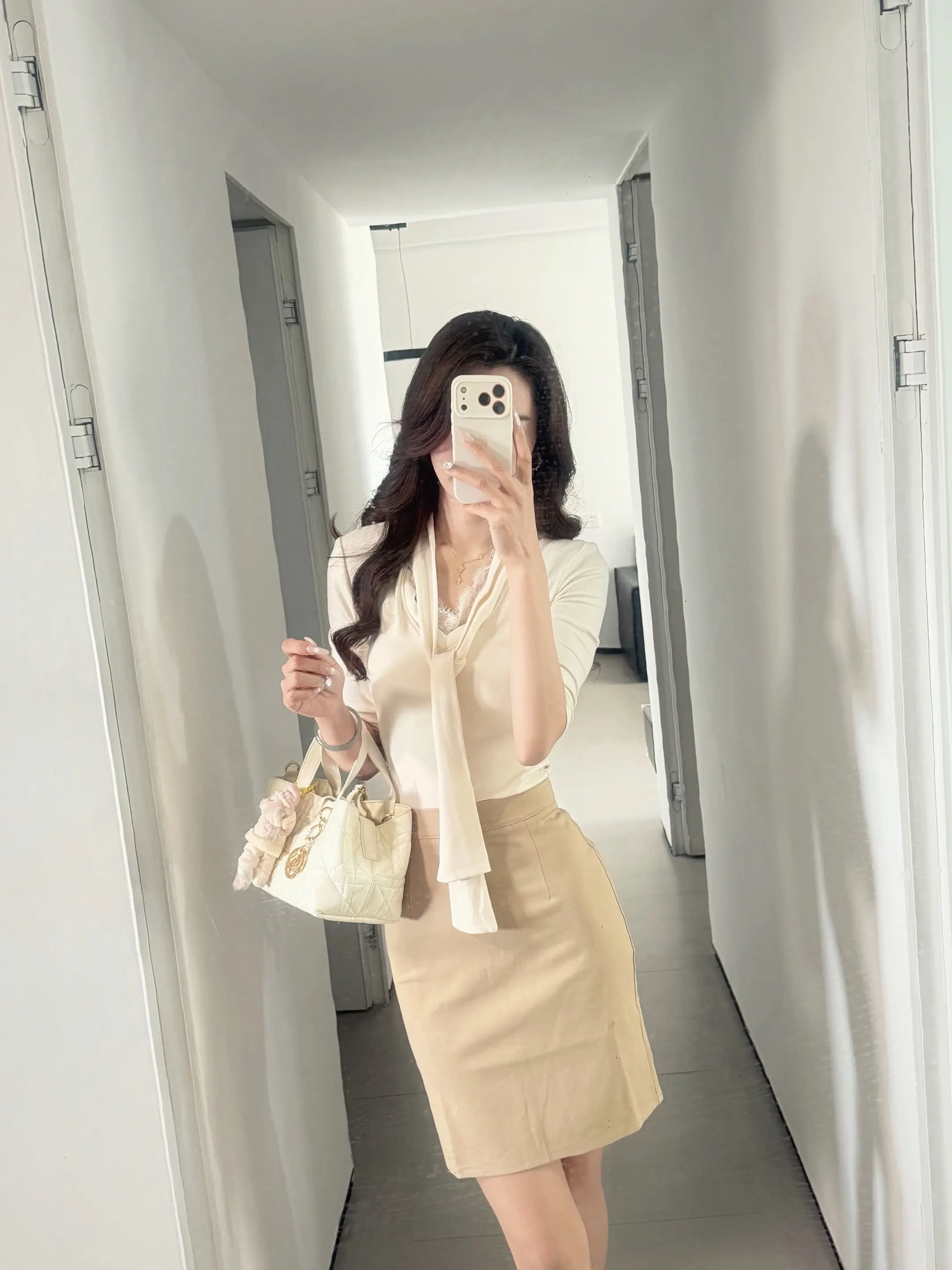 早就不爱玩了 待在我身边 我买奶茶的时候给你带包烟