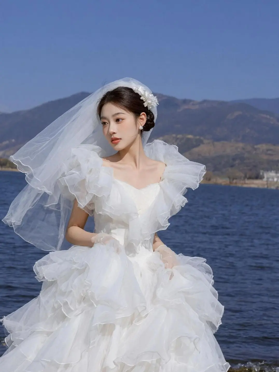 AI湖畔轻纱影 随变ai随便玩