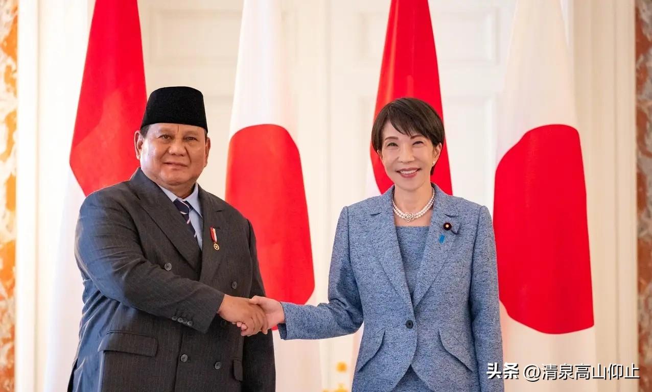 普拉博沃到日本！

印尼总统到了东京，先见日本皇室再与高市举行会谈！

让人诧异