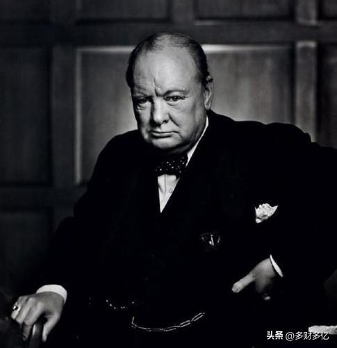 丘吉尔回忆录炸出惊天论断！没那两颗原子弹，1945年日本真会民族灭绝？
 
丘吉