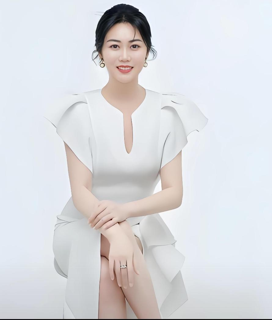 孙媛跨年夜总结与力饼断联事由，谁对谁错不说，但有一事可以确定娱乐 明星