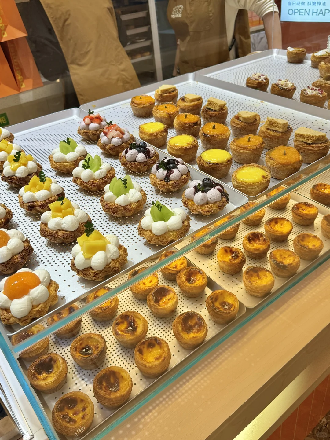 昆明首家！！！！想直接搬空蛋挞柜。。。