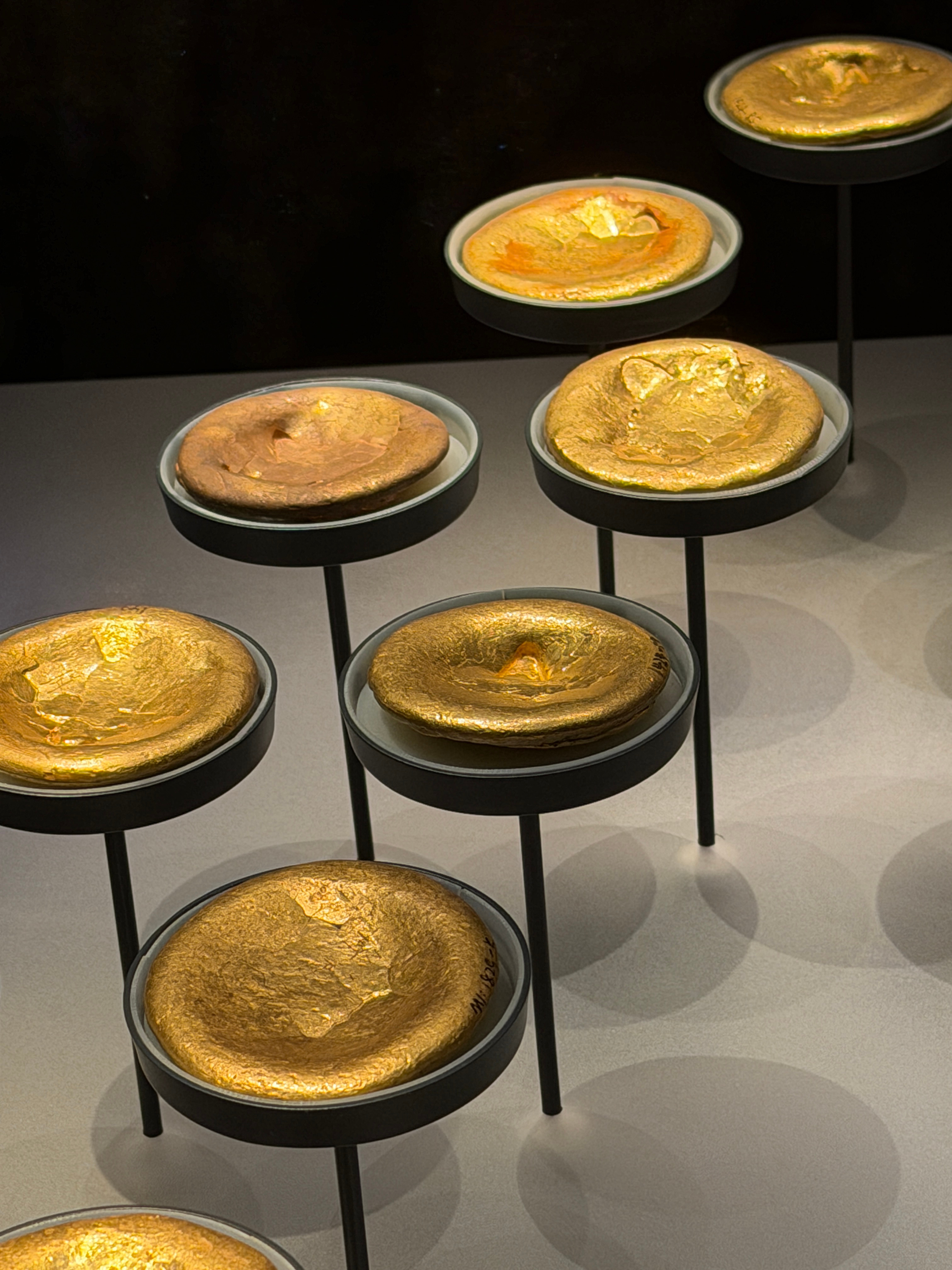 现货黄金重回5200美元出去玩的时候还顺带去了海昏侯！这大金饼子看着就豪气，今天