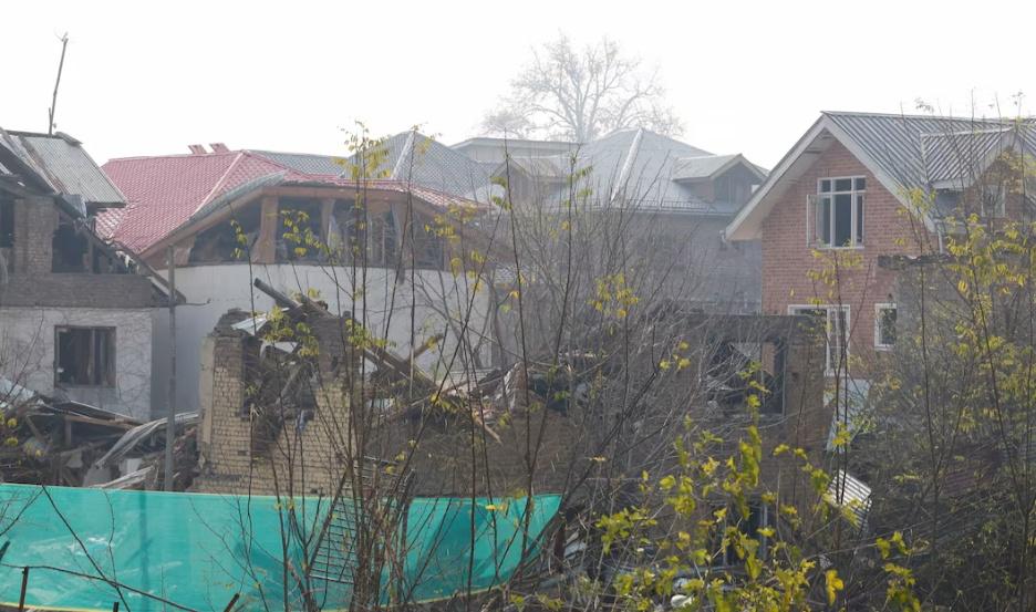 【克什米尔警局爆炸案死亡人数增至九人 疑因扣押爆裂物引发意外】印度控制的克什米尔