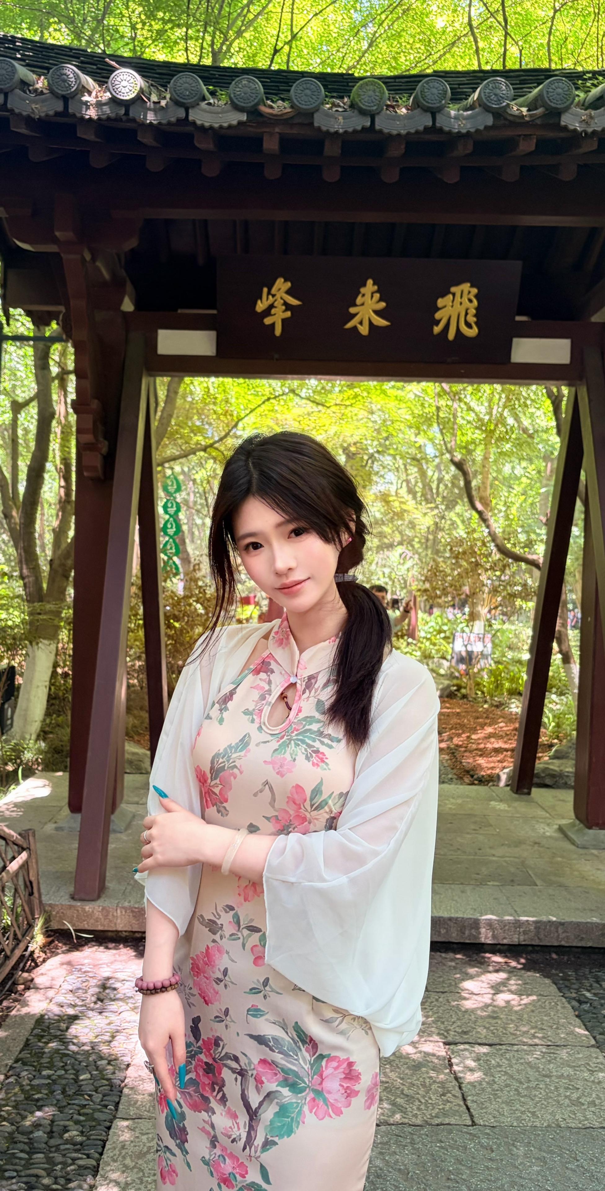 女孩你放心睡吧 你什么样我都喜欢 你嘴巴再毒 再不讲道理 你心里也不是...