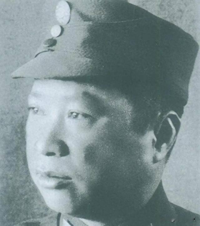 黑茶山至今没下定论，官方说法和老一辈直觉差得远，当年那架飞机到底怎么偏的？
四八
