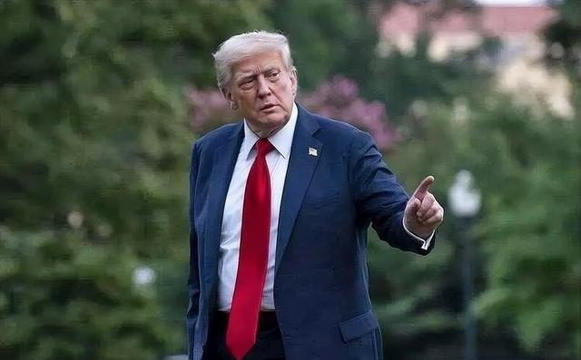 一位美籍华人终于说了实话，他曾表示：“之所以很多小国，宁愿得罪中国，也不愿意得罪