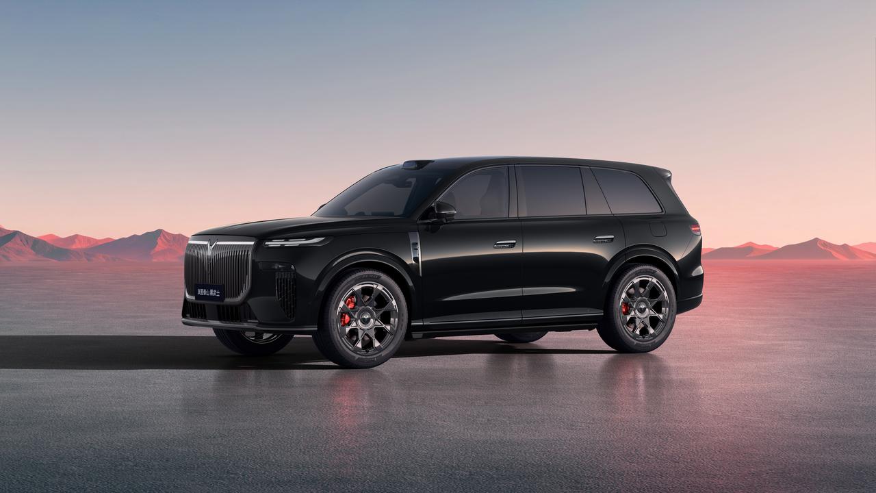 岚图泰山Ultra版和黑武士版公布的技术焕新，从汽车这个产品品类上来说，是拉高了