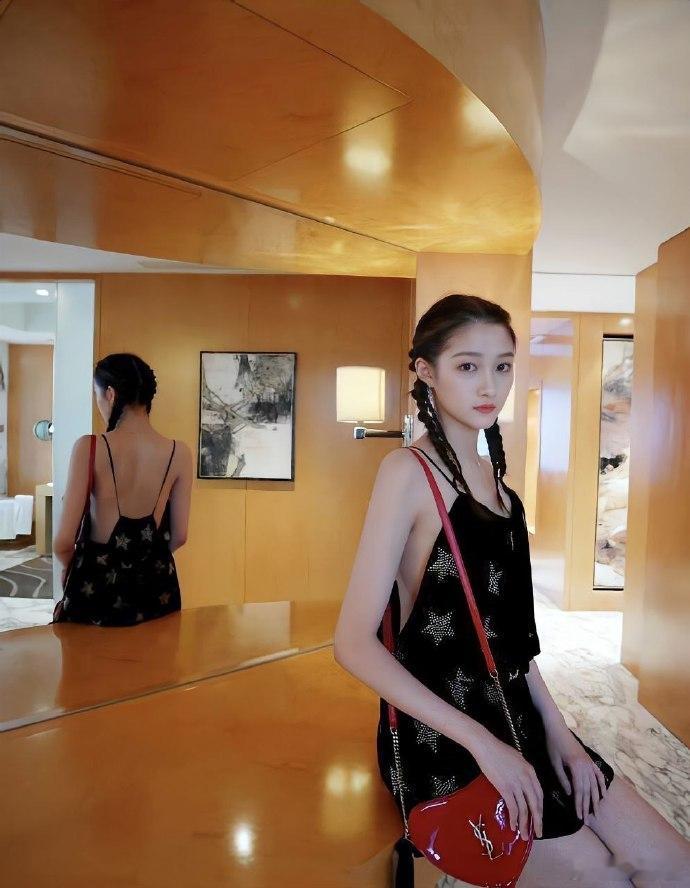 关晓彤这套是最美的 