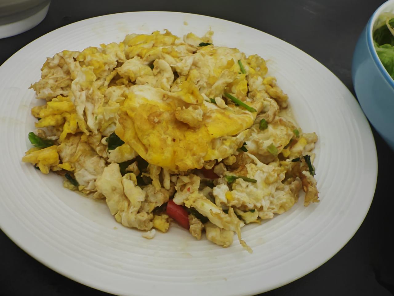 简简单单又得一餐[笑哭][笑哭]。

今天又做好吃的 幸福满满的一餐 炒个特别的