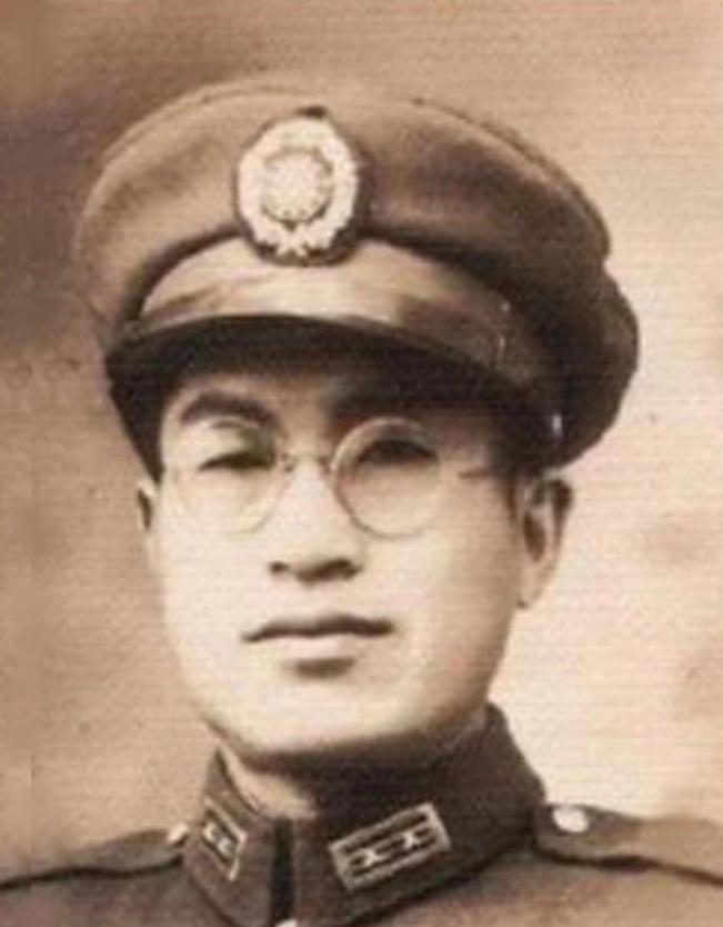 1951年冬天，抗日名将、国军中将李延年在台北监狱被释放出来，可是被释放出来后的