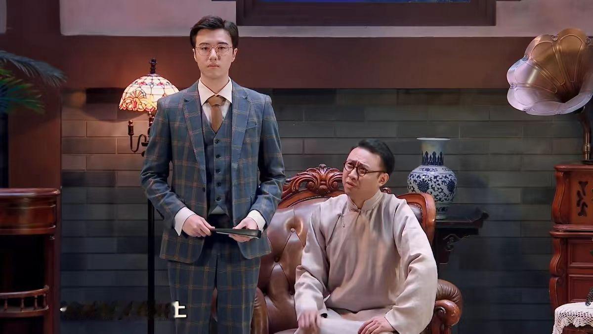不行就跟张哲华一样干个中不溜的低智商犯罪  张哲华詹鑫演绎落魄小人物，被生活逼到