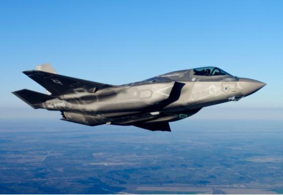 很多人不理解，以前我们没有稀土出口时，美国的隐形战斗机和芯片是怎么造出来的？很多