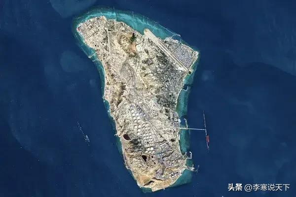 特朗普被曝考虑派兵夺取伊朗关键小岛，美伊进入“锁喉战”！

当白宫的讨论焦点从制