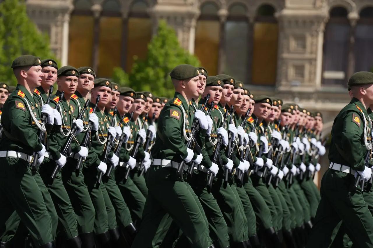 令人震惊，俄罗斯部署在乌克兰的士兵数量达到了惊人的70万，但更惊人的是，乌军士兵