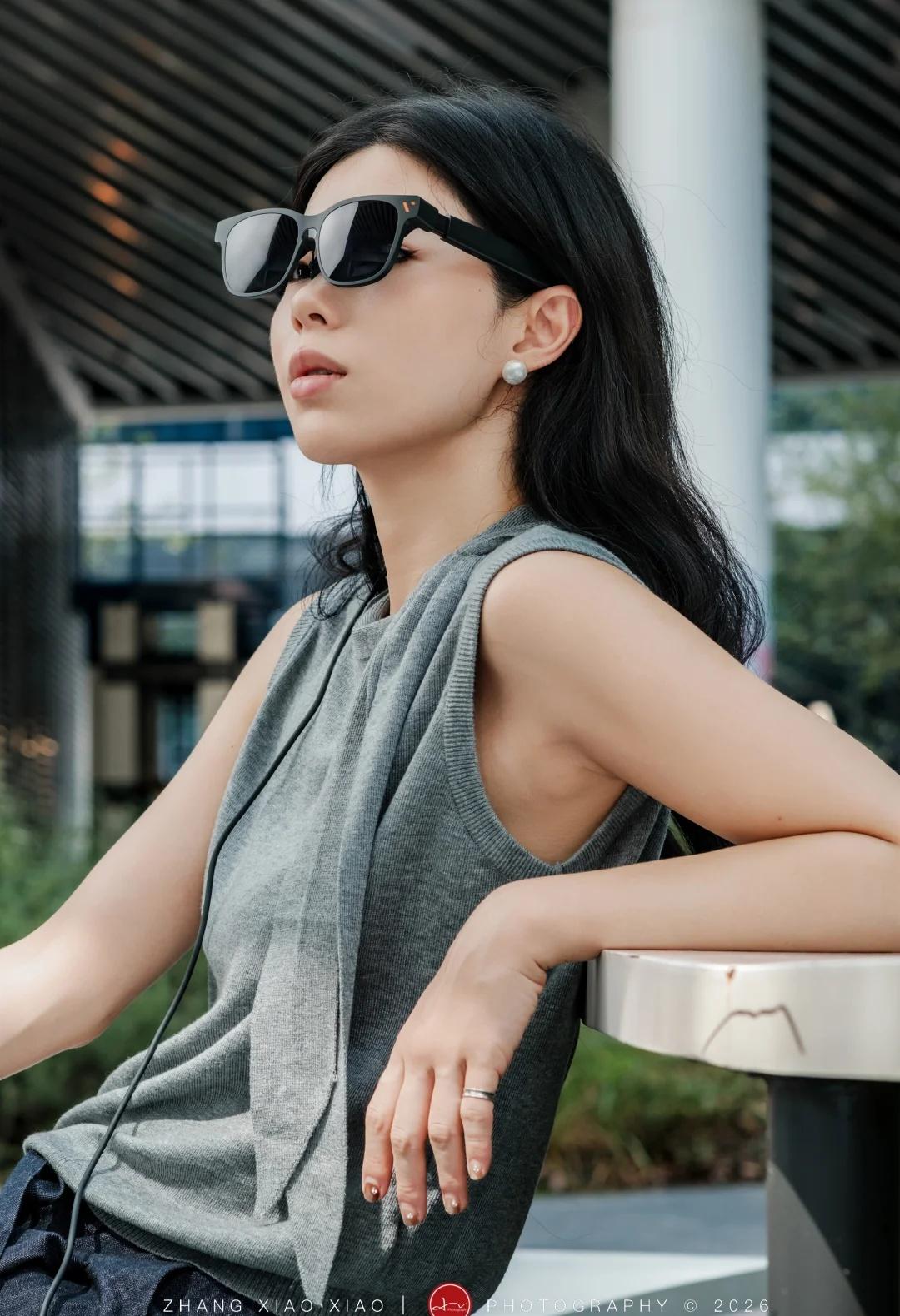 超绝时尚单品VITURE Pro2溢出的高级感！
说实话电子产品有时候总给人一种