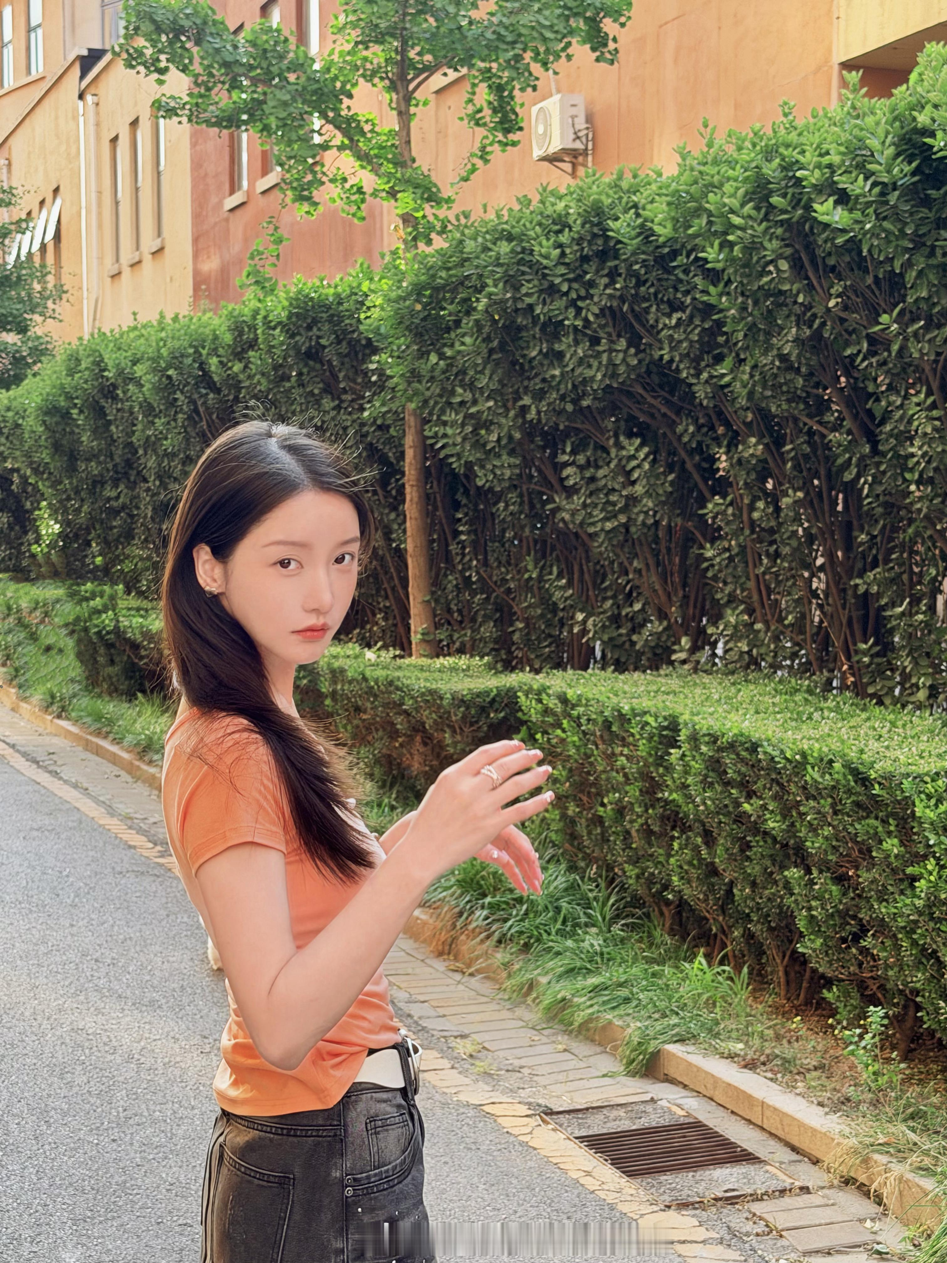 姜贞羽🍃 