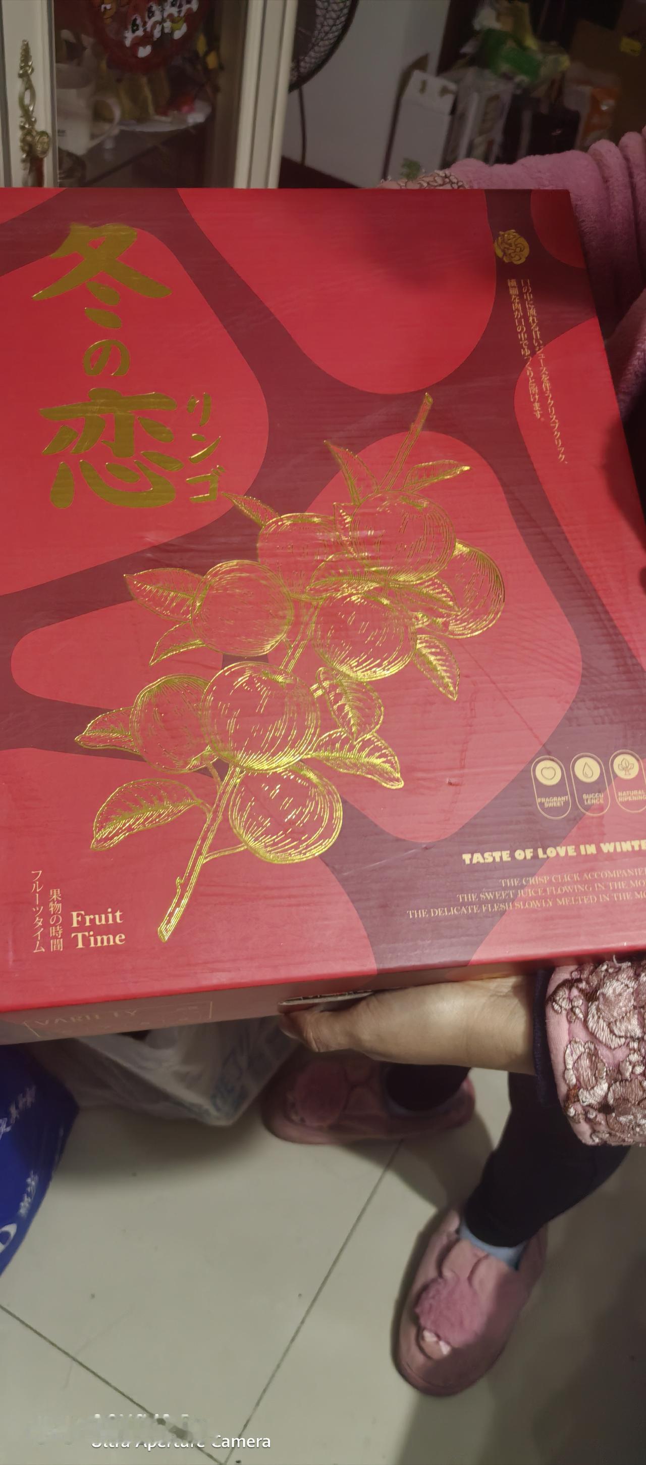 有人跟我说，
红富士苹果和阳光玫瑰是源自日本农家红富士苹果 甜脆红富士苹果 [捂