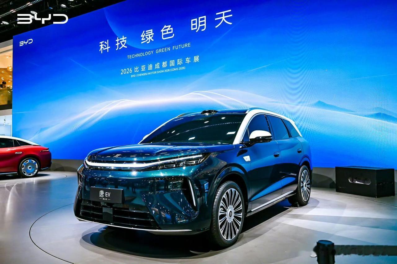 唐L刚停产！第三代唐直接亮相，比亚迪这波套路真玩明白了
 
说真的啊，比亚迪这波