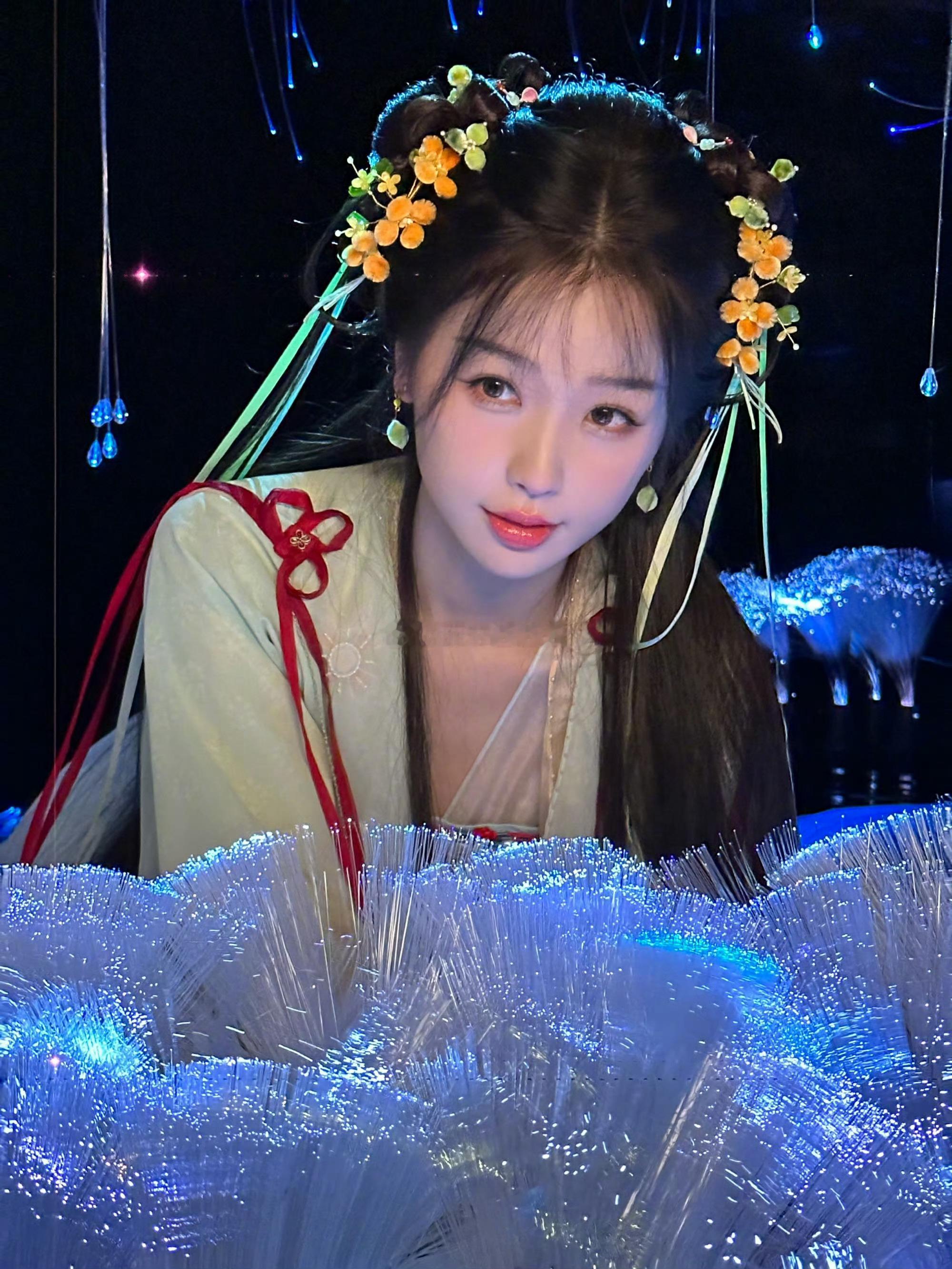 #虞书欣说还有好几千张自拍##虞书欣说还有好几千张凌妙妙#虞书欣好可爱 ​​​