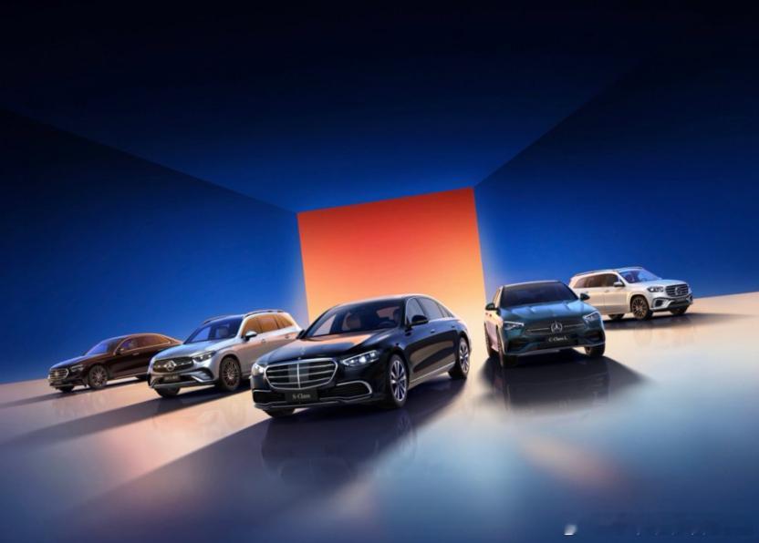 拒绝新能源的单一内卷，梅赛德斯-奔驰重新定义豪华新标准。在今天开幕的广州车展上，