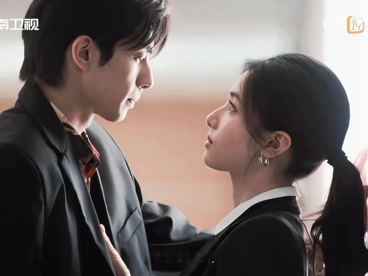 我要苗靖做我主人🥺 