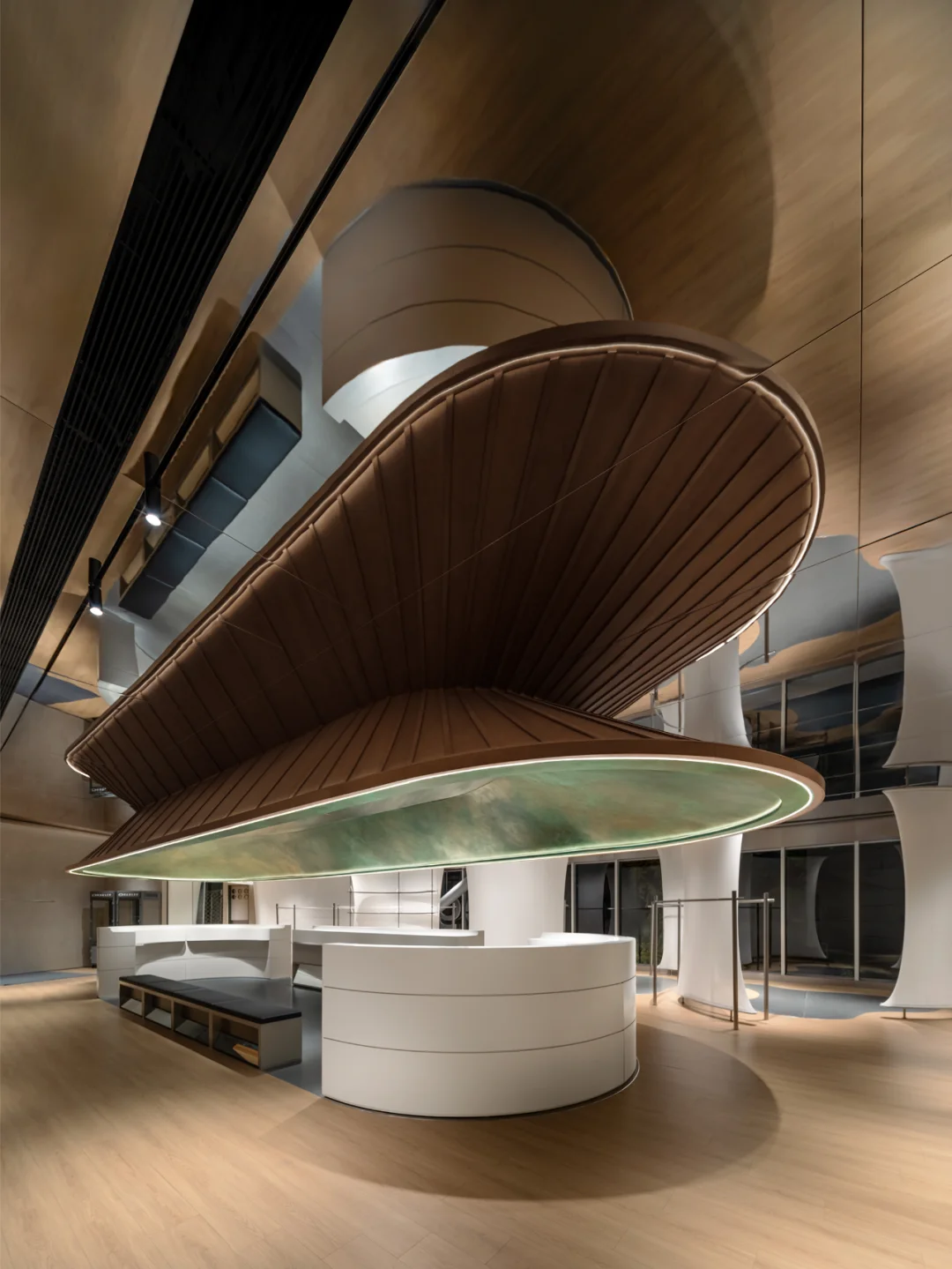 成都eggsinn 🚢 船舱 • 启程