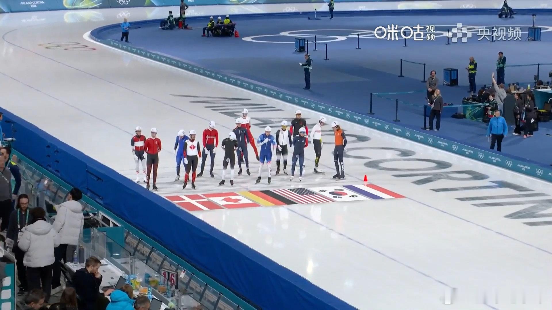 李文淏无缘集体出发决赛米兰冬奥会速度滑冰男子集体出发半决赛第一组，中国选手李文淏