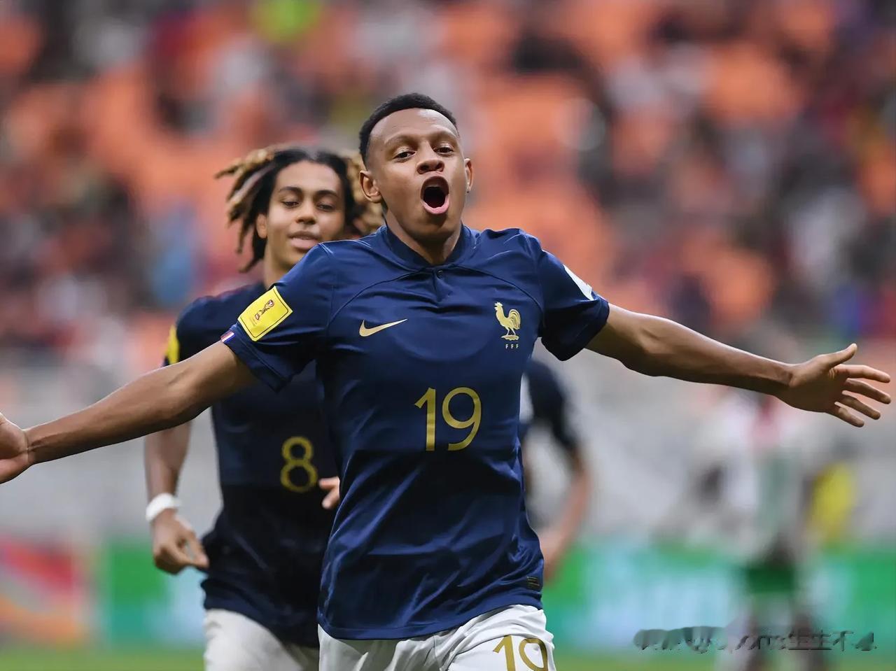 U17男足世界杯小组赛落幕、十六强球队全部产生:
11月18日赛况
E组(第三轮