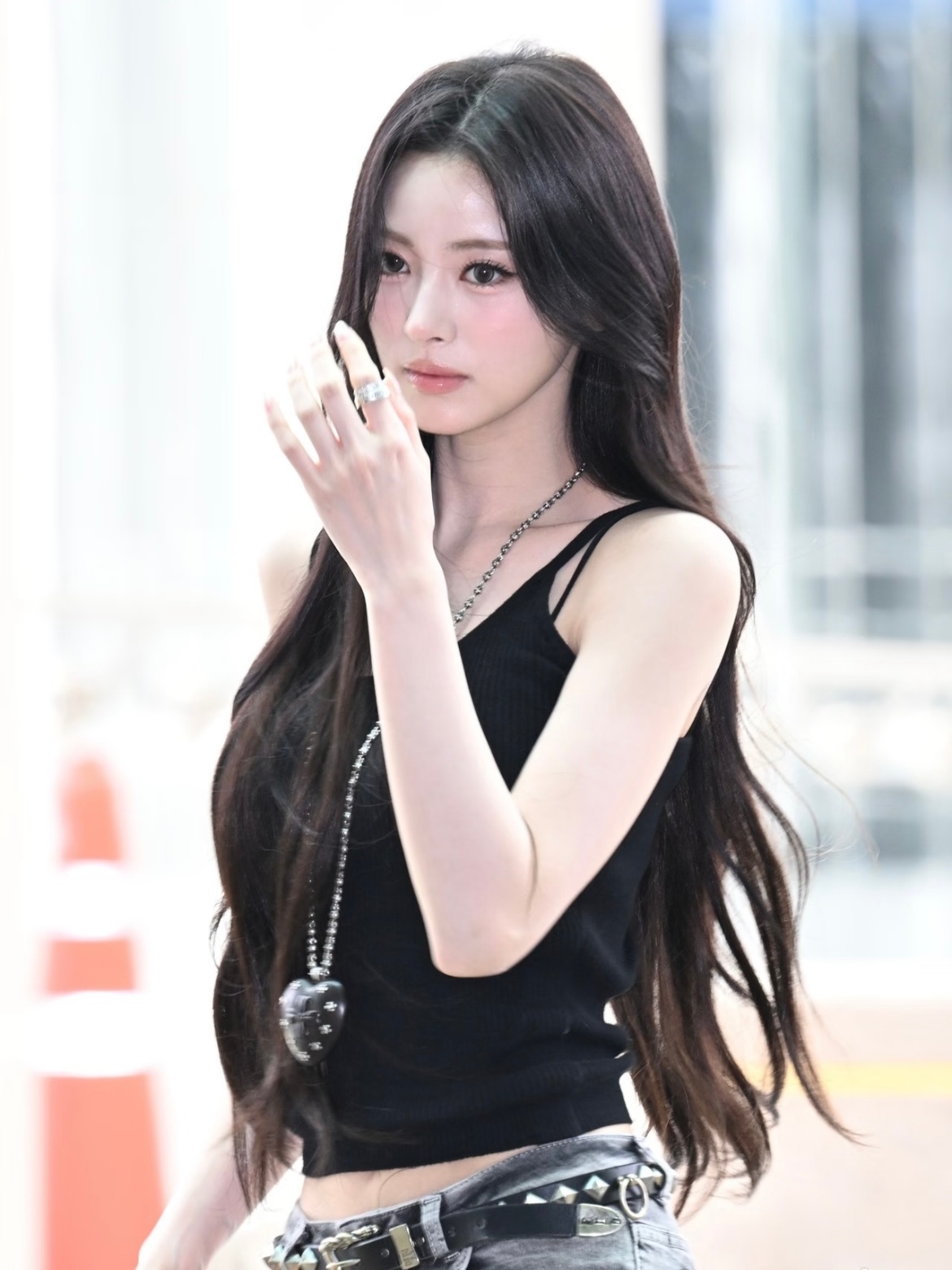 冷都女 